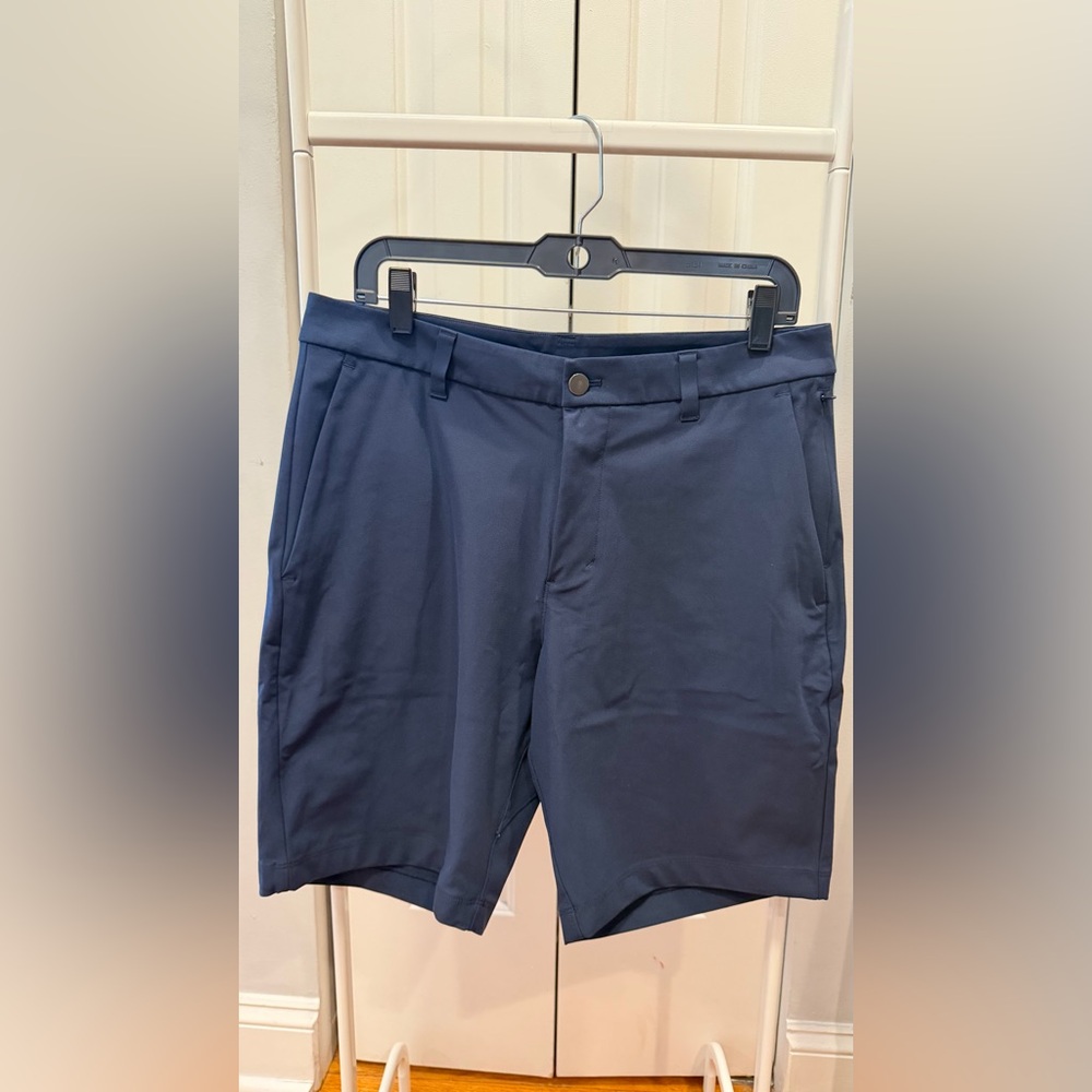 Lululemon ABC Classic Fit Golf Shorts Mens 32 Navy Blue Chino Stretch